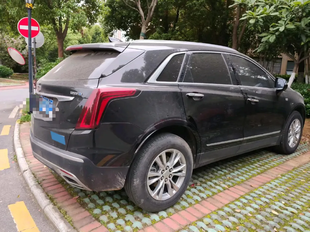 2024 Cadillac XT5 2.0T 237HP L4 9AT,autocango,china used car exporter,china ev exporter,chinese used car exporter,chinese used ev exporter
