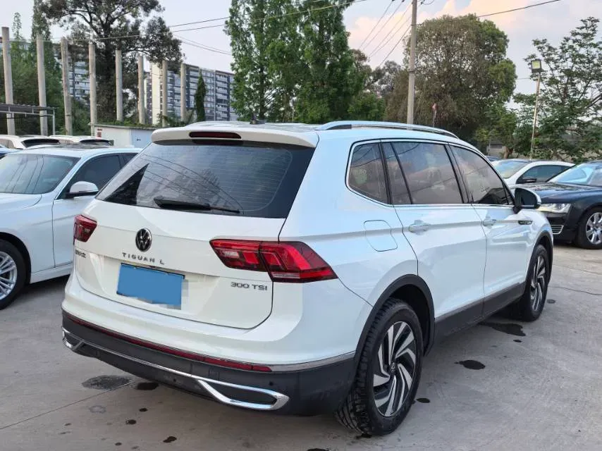 2023 Volkswagen Tiguan L 1.5T 160HP L4 7DCT,autocango,china used car exporter,china ev exporter,chinese used car exporter,chinese used ev exporter