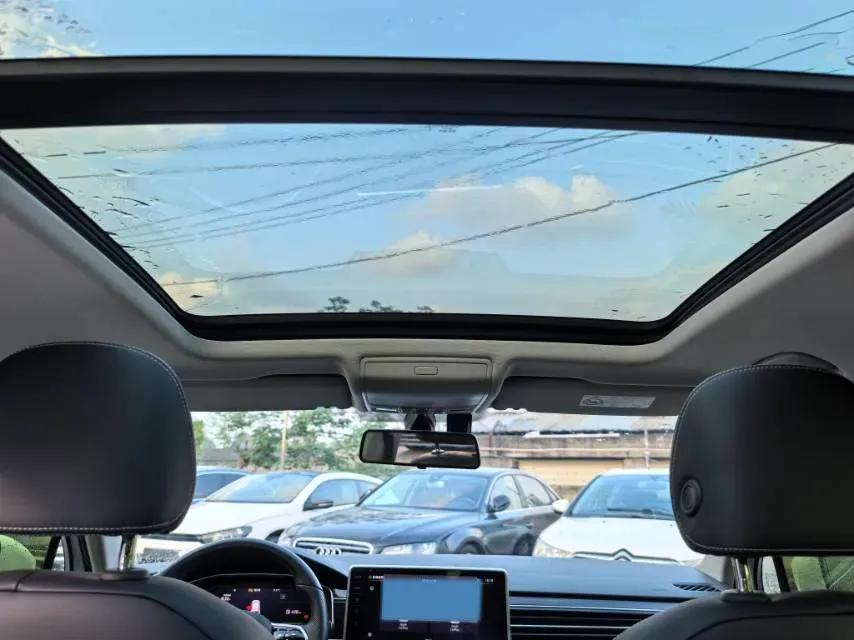 2023 Volkswagen Tiguan L 1.5T 160HP L4 7DCT,autocango,china used car exporter,china ev exporter,chinese used car exporter,chinese used ev exporter