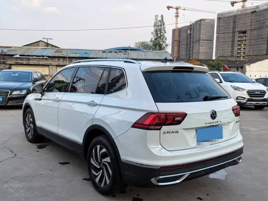 2023 Volkswagen Tiguan L 1.5T 160HP L4 7DCT,autocango,china used car exporter,china ev exporter,chinese used car exporter,chinese used ev exporter