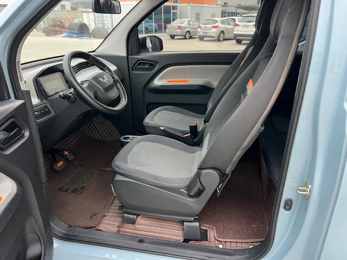 2020 WuLing HongGuang MINI EV BEV 9KWH,autocango,china used car exporter,china ev exporter,chinese used car exporter,chinese used ev exporter