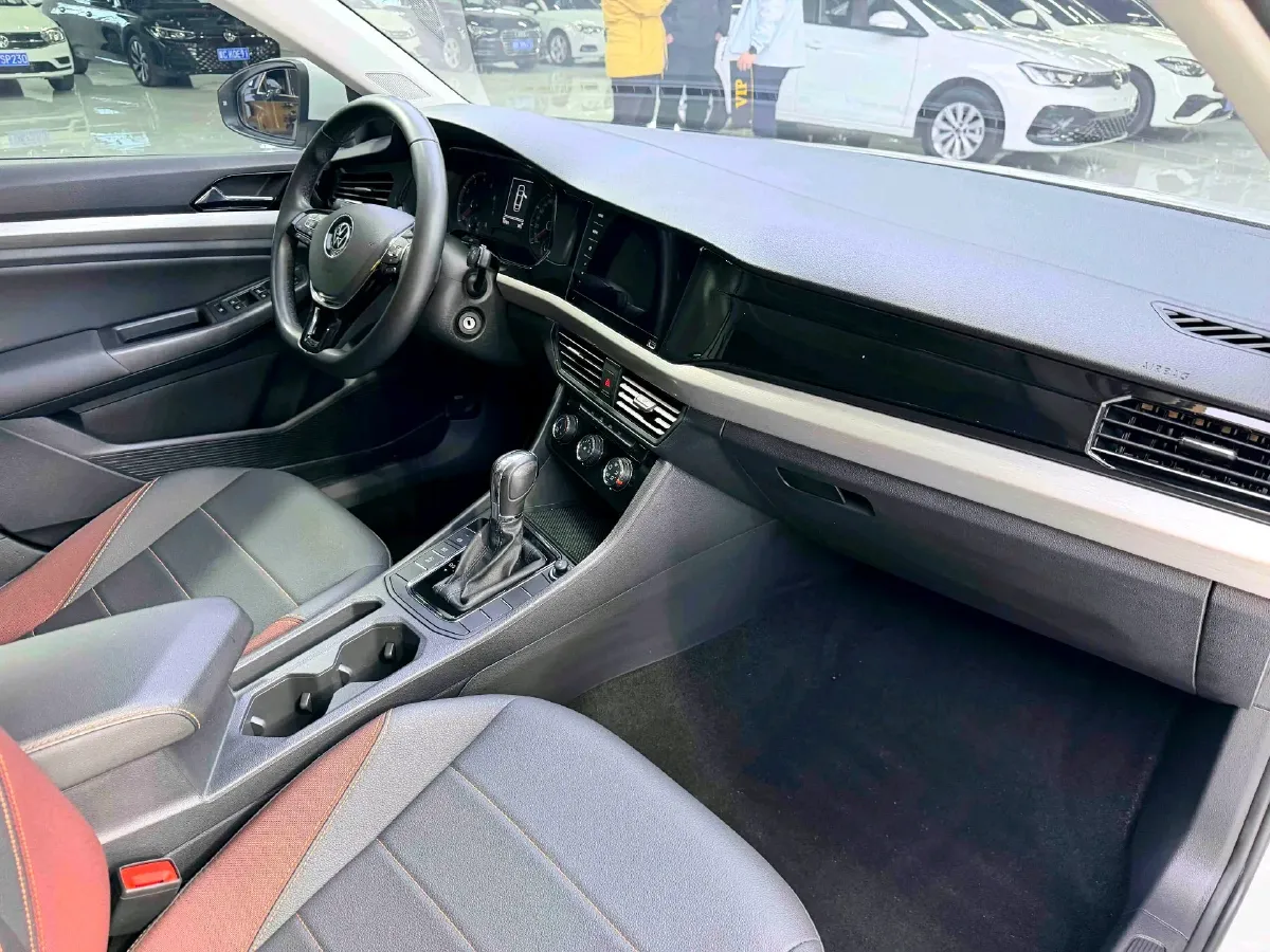 2021 Volkswagen Bora 1.5L 113HP L4 6AT,autocango,china used car exporter,china ev exporter,chinese used car exporter,chinese used ev exporter