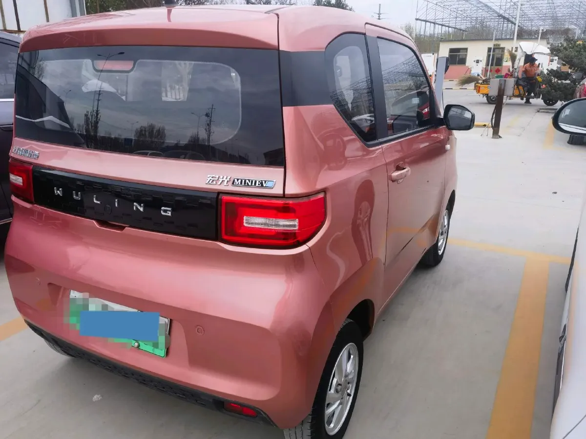 2020 WuLing HongGuang MINI EV BEV 9KWH,autocango,china used car exporter,china ev exporter,chinese used car exporter,chinese used ev exporter