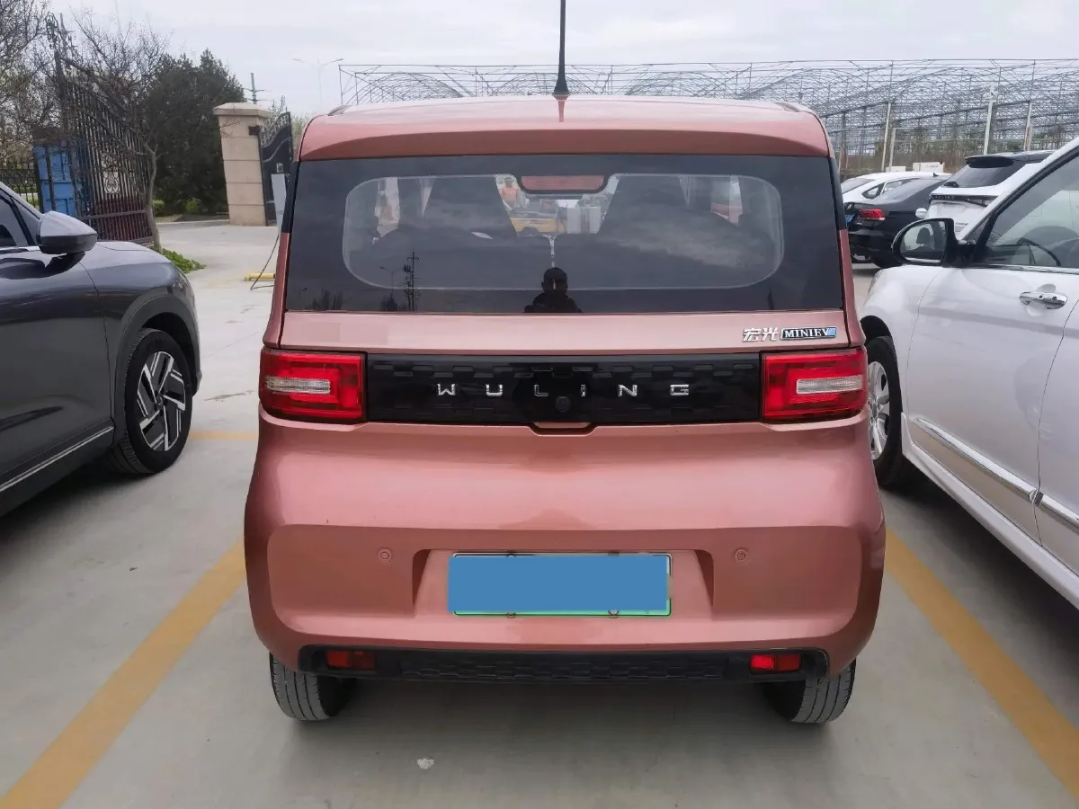 2020 WuLing HongGuang MINI EV BEV 9KWH,autocango,china used car exporter,china ev exporter,chinese used car exporter,chinese used ev exporter