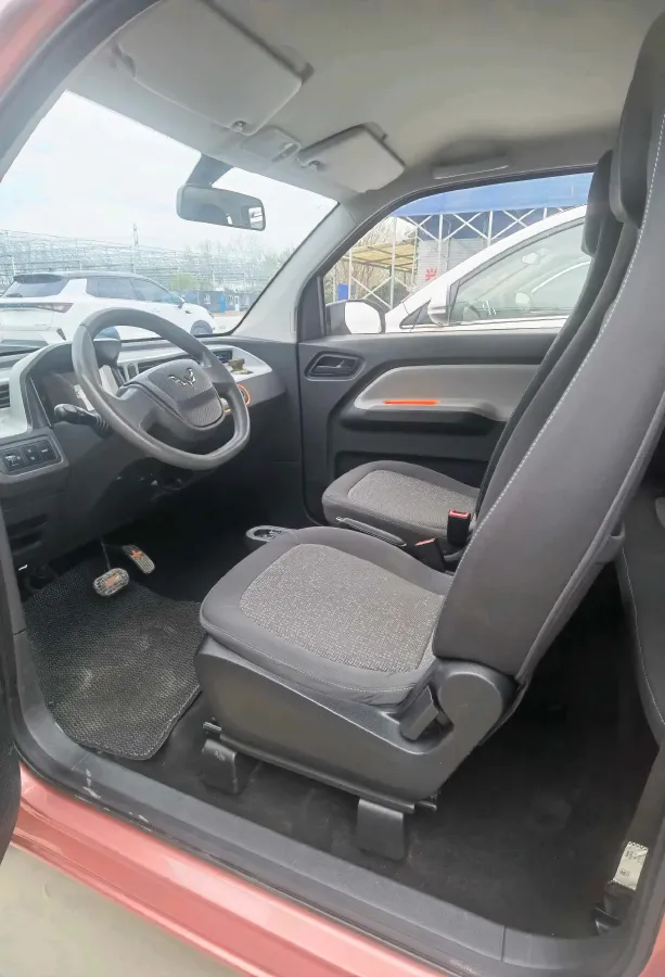 2020 WuLing HongGuang MINI EV BEV 9KWH,autocango,china used car exporter,china ev exporter,chinese used car exporter,chinese used ev exporter