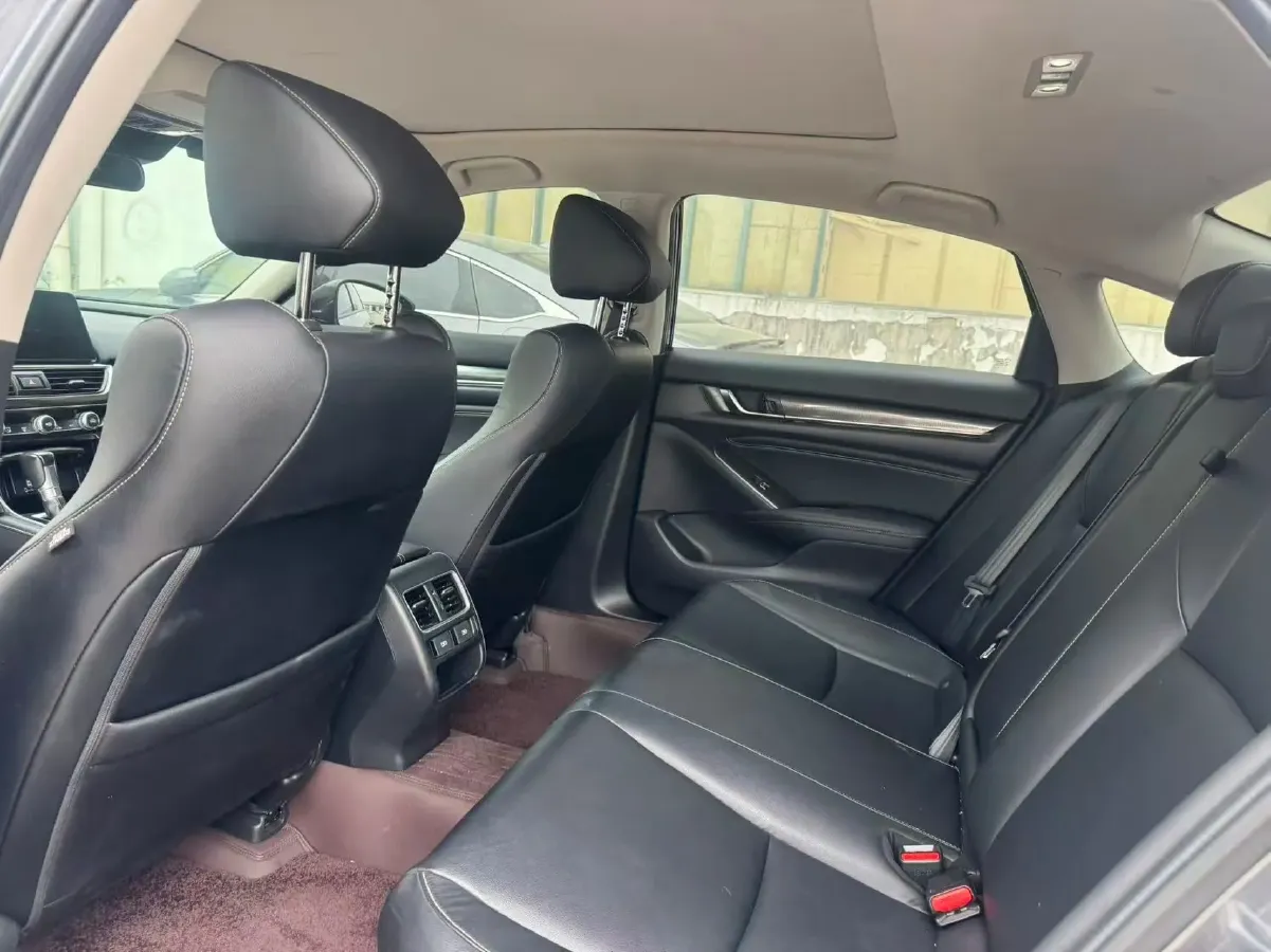 2022 Honda Accord 1.5T 194HP L4 CVT,autocango,china used car exporter,china ev exporter,chinese used car exporter,chinese used ev exporter