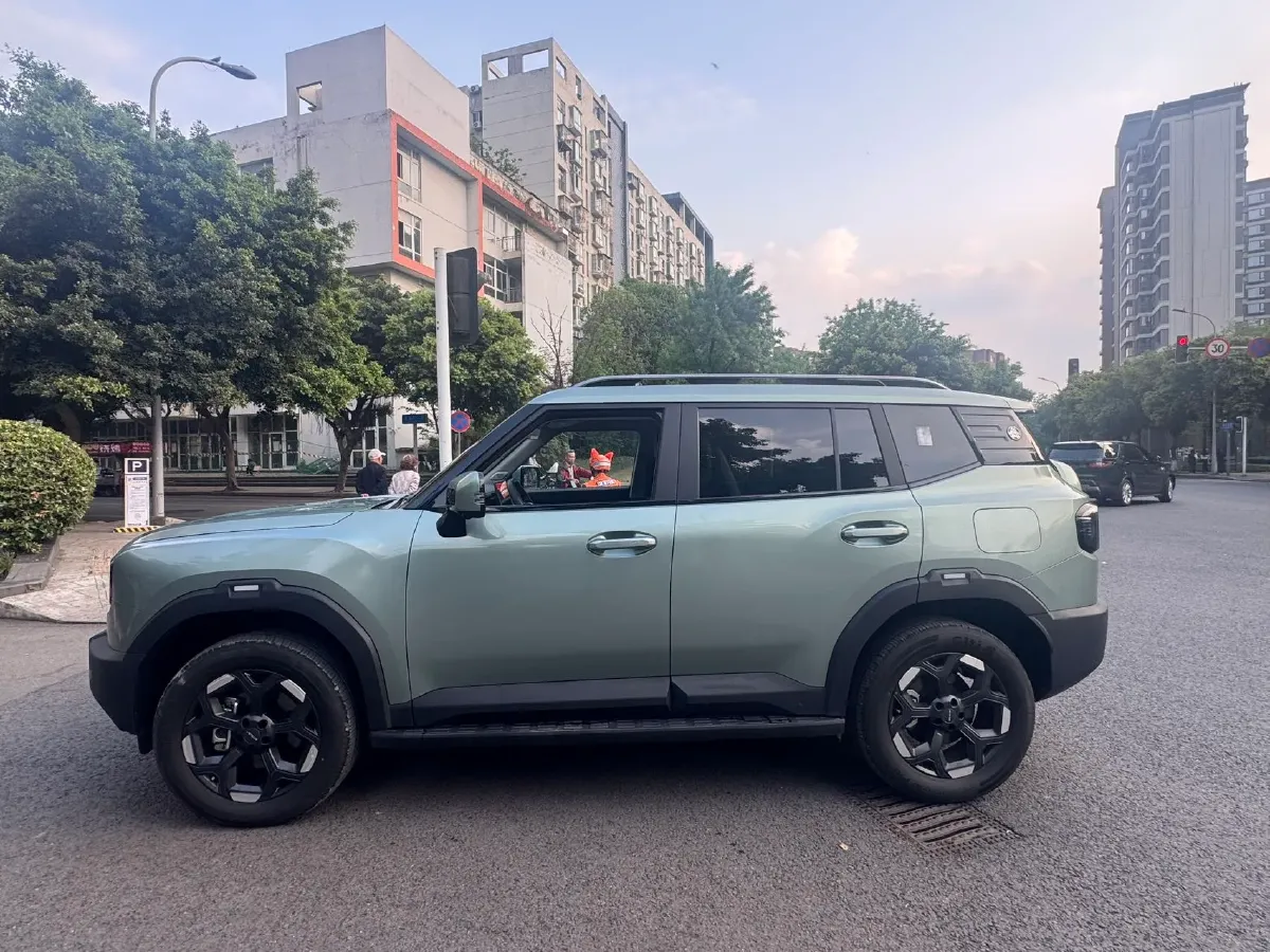2025 Jetour Traveller 2.0T 254HP L4 7DCT,autocango,china used car exporter,china ev exporter,chinese used car exporter,chinese used ev exporter