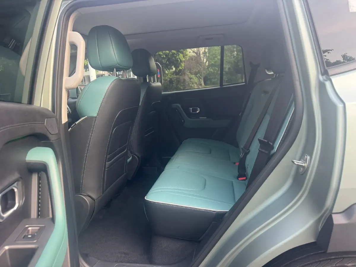 2025 Jetour Traveller 2.0T 254HP L4 7DCT,autocango,china used car exporter,china ev exporter,chinese used car exporter,chinese used ev exporter