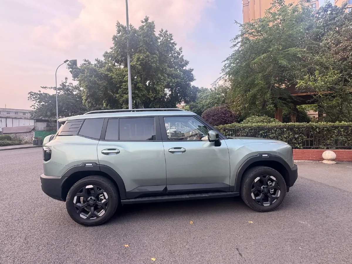 2025 Jetour Traveller 2.0T 254HP L4 7DCT,autocango,china used car exporter,china ev exporter,chinese used car exporter,chinese used ev exporter