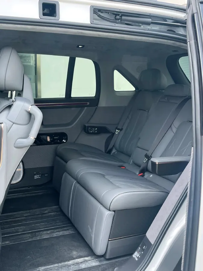 2025 Zeekr MIX BEV 76KWH,autocango,china used car exporter,china ev exporter,chinese used car exporter,chinese used ev exporter