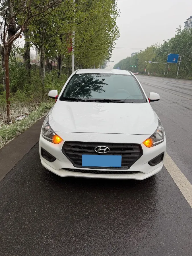 2020 Hyundai Reina 1.4L 95HP L4 5MT,autocango,china used car exporter,china ev exporter,chinese used car exporter,chinese used ev exporter
