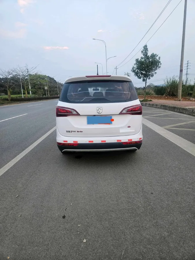 2019 BaoJun 730 1.5T 150HP L4 6MT,autocango,china used car exporter,china ev exporter,chinese used car exporter,chinese used ev exporter