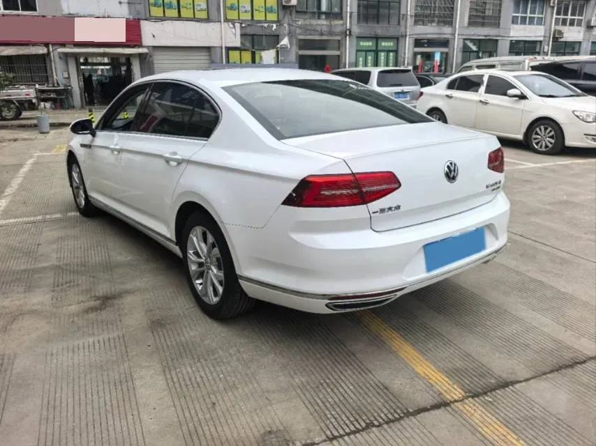 2018 Volkswagen Magotan 1.8T 180HP L4 7DCT,autocango,china used car exporter,china ev exporter,chinese used car exporter,chinese used ev exporter