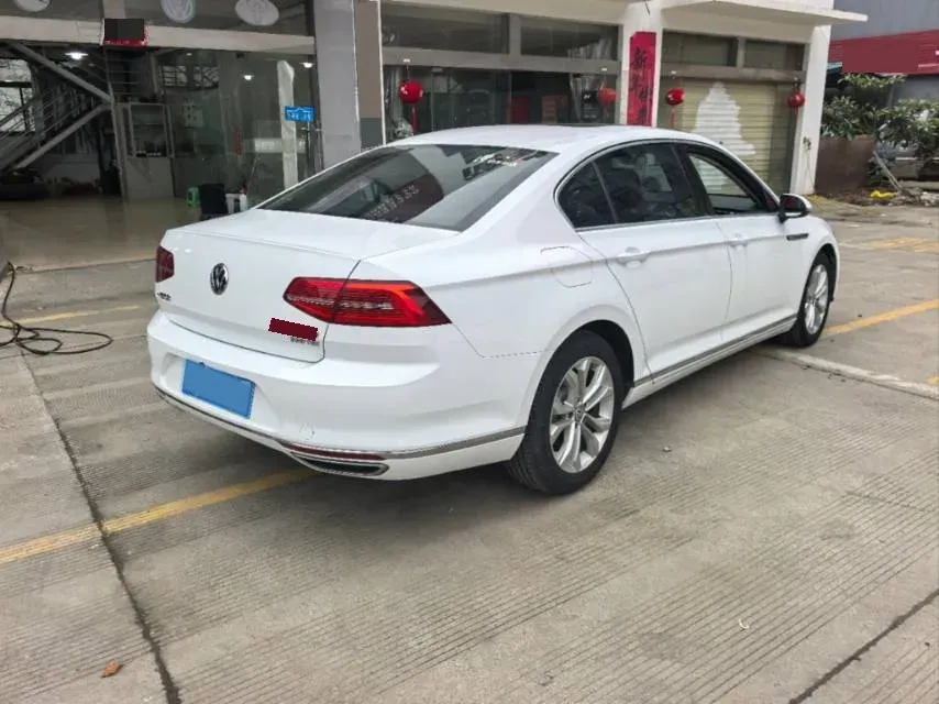 2018 Volkswagen Magotan 1.8T 180HP L4 7DCT,autocango,china used car exporter,china ev exporter,chinese used car exporter,chinese used ev exporter