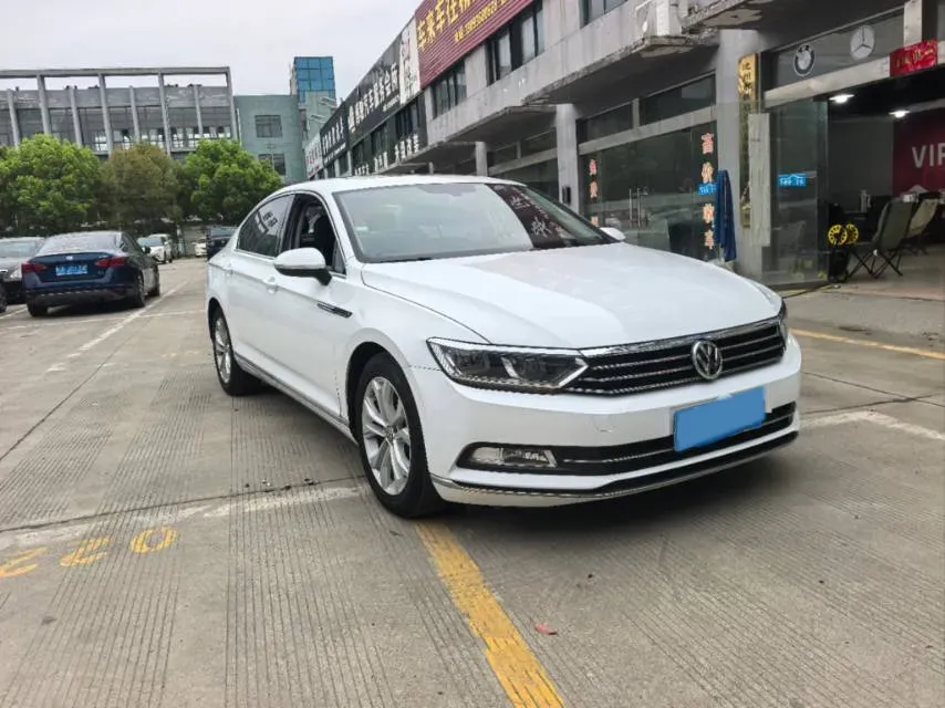 2018 Volkswagen Magotan 1.8T 180HP L4 7DCT,autocango,china used car exporter,china ev exporter,chinese used car exporter,chinese used ev exporter