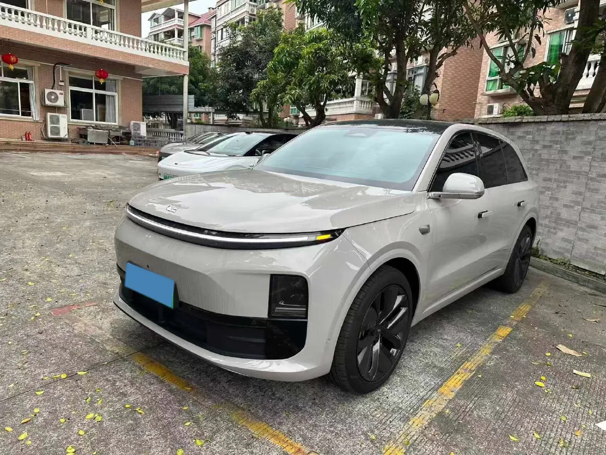 2024 Li L6 Range Extended 154HP L4 REEV 36.8KWH,autocango,china used car exporter,china ev exporter,chinese used car exporter,chinese used ev exporter