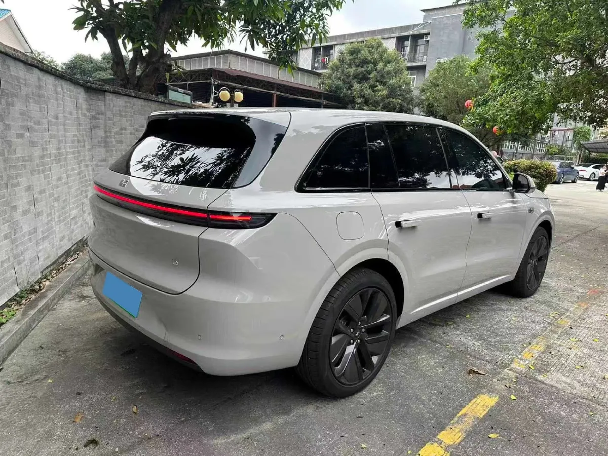 2024 Li L6 Range Extended 154HP L4 REEV 36.8KWH,autocango,china used car exporter,china ev exporter,chinese used car exporter,chinese used ev exporter