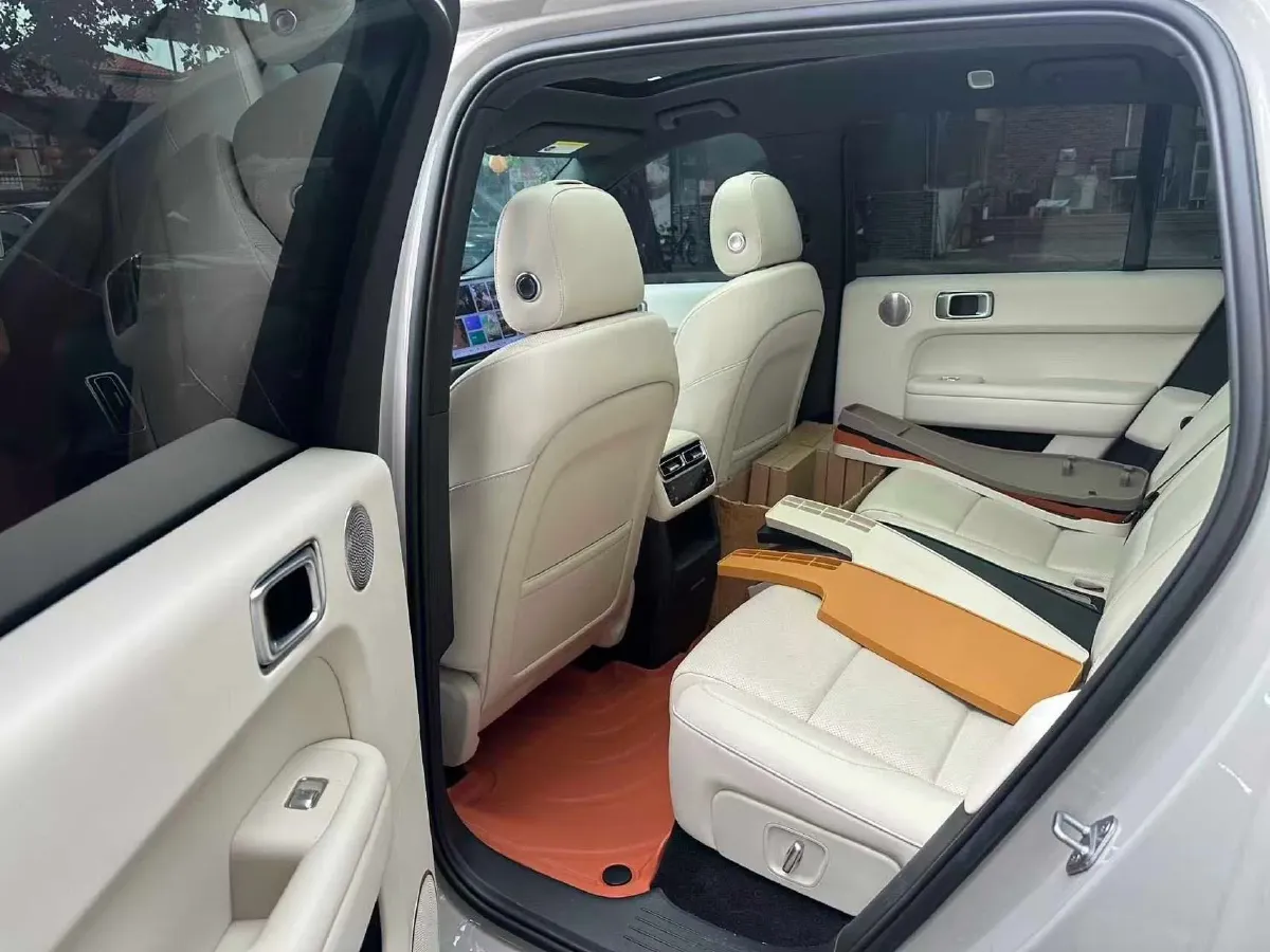 2024 Li L6 Range Extended 154HP L4 REEV 36.8KWH,autocango,china used car exporter,china ev exporter,chinese used car exporter,chinese used ev exporter