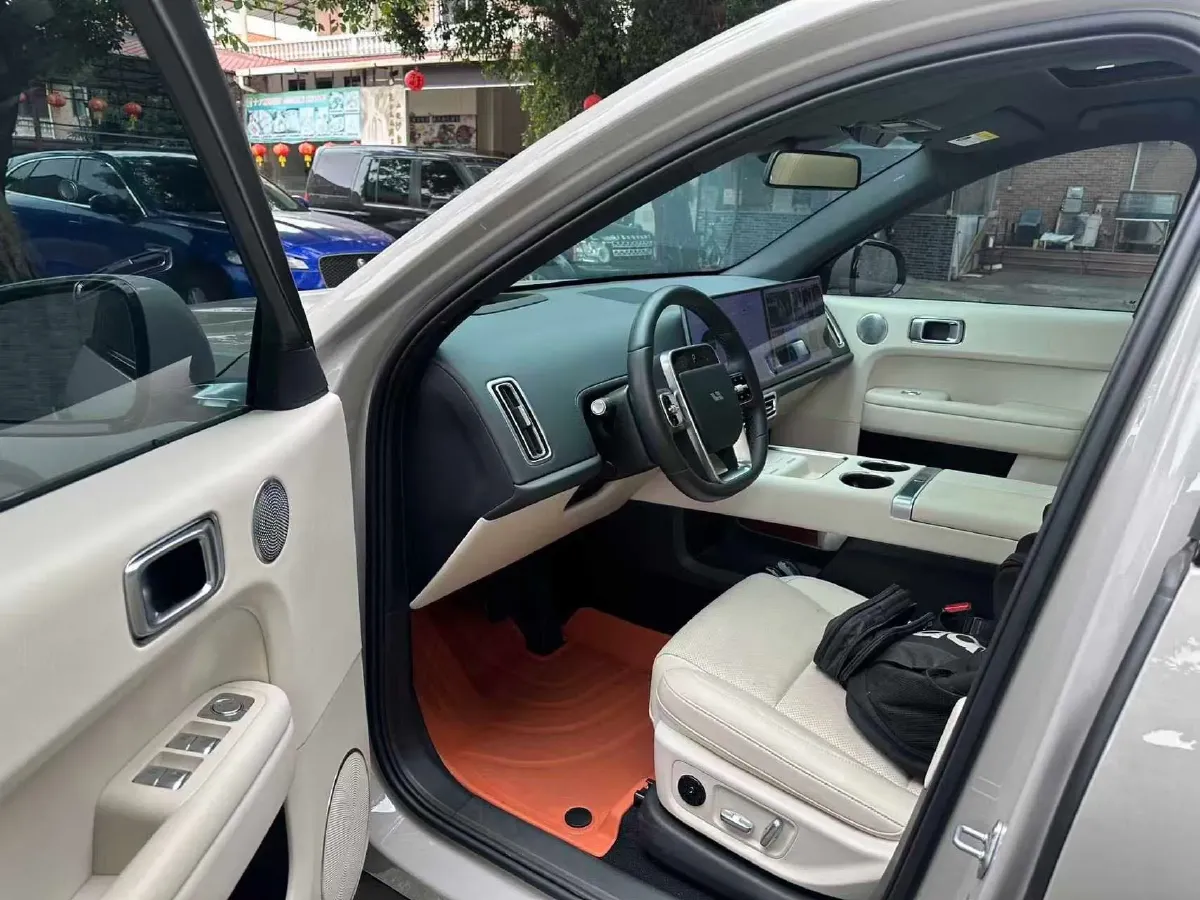 2024 Li L6 Range Extended 154HP L4 REEV 36.8KWH,autocango,china used car exporter,china ev exporter,chinese used car exporter,chinese used ev exporter