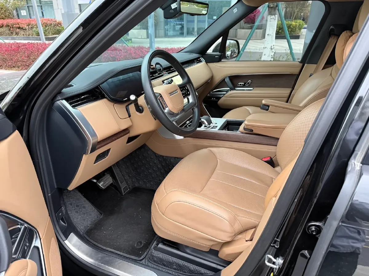 2024 Land Rover Range Rover 3.0T 400HP L6 8AT,autocango,china used car exporter,china ev exporter,chinese used car exporter,chinese used ev exporter