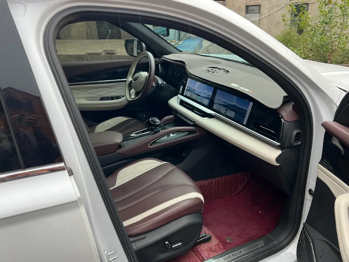 2021 Geely Monjaro 2.0T 218HP L4 7DCT,autocango,china used car exporter,china ev exporter,chinese used car exporter,chinese used ev exporter