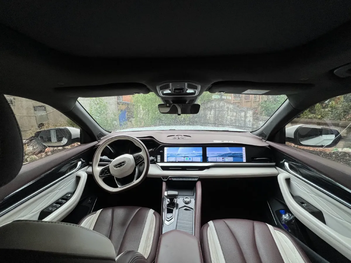 2021 Geely Monjaro 2.0T 218HP L4 7DCT,autocango,china used car exporter,china ev exporter,chinese used car exporter,chinese used ev exporter