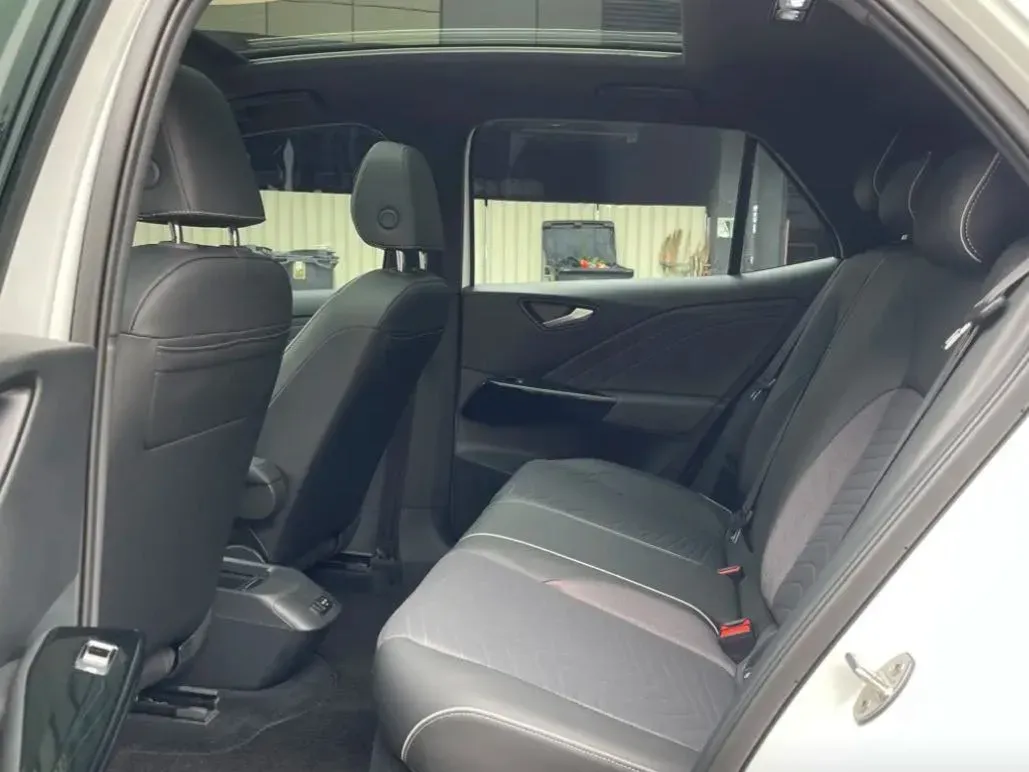 2023 Volkswagen ID.4 X BEV 52.8KWH,autocango,china used car exporter,china ev exporter,chinese used car exporter,chinese used ev exporter