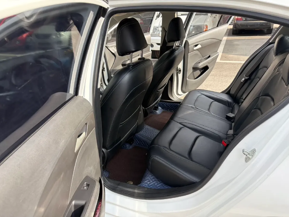 2019 Chevrolet Cavalier 1.5L 113HP L4 6AT,autocango,china used car exporter,china ev exporter,chinese used car exporter,chinese used ev exporter