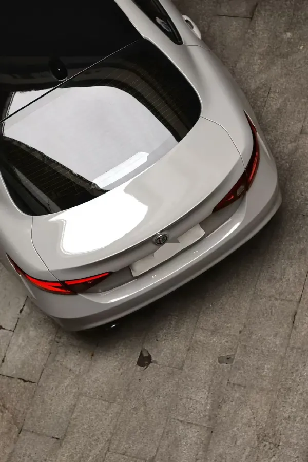 2018 Alfa Romeo Giulia 2.0T 200HP L4 8AT,autocango,china used car exporter,china ev exporter,chinese used car exporter,chinese used ev exporter