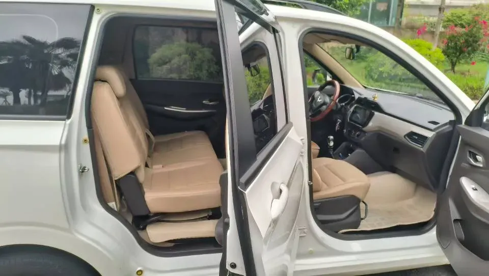 2019 WuLing HongGuang 1.5L 99HP L4 6MT,autocango,china used car exporter,china ev exporter,chinese used car exporter,chinese used ev exporter