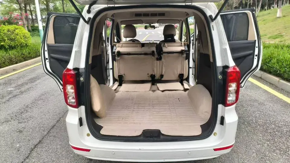 2019 WuLing HongGuang 1.5L 99HP L4 6MT,autocango,china used car exporter,china ev exporter,chinese used car exporter,chinese used ev exporter
