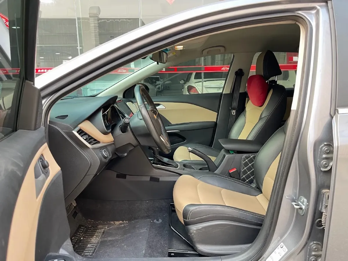 2022 Chevrolet Monza 1.5L 113HP L4 6AT,autocango,china used car exporter,china ev exporter,chinese used car exporter,chinese used ev exporter