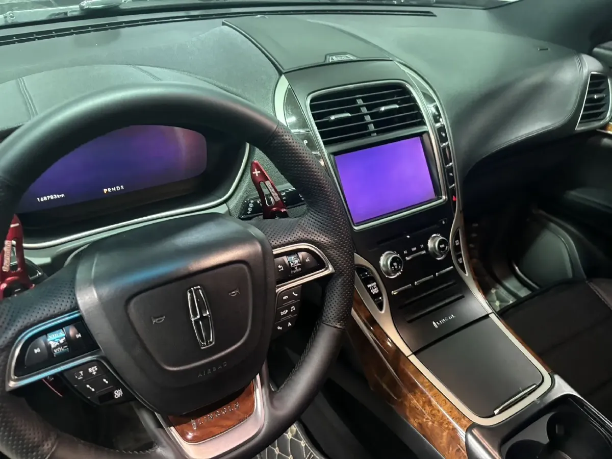 2019 Lincoln Nautilus 2.0T 235HP L4 8AT,autocango,china used car exporter,china ev exporter,chinese used car exporter,chinese used ev exporter