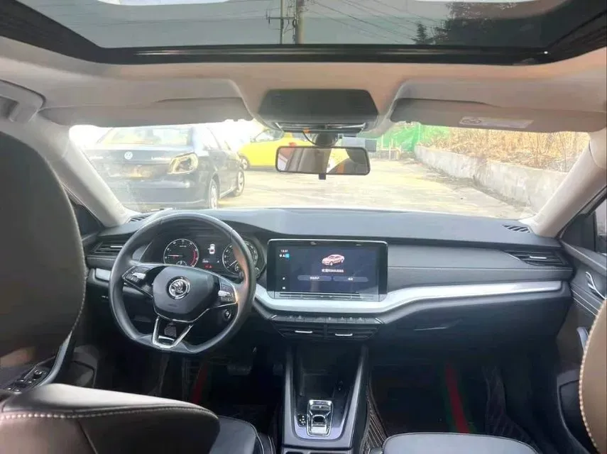 2021 Skoda Octavia 1.4T 150HP L4 7DCT,autocango,china used car exporter,china ev exporter,chinese used car exporter,chinese used ev exporter