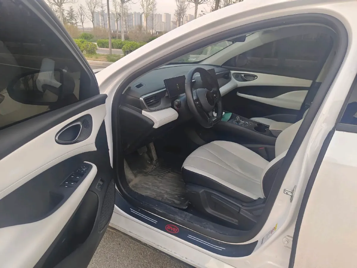 2025 BYD Seal05 DM-i 1.5L 101HP L4 E-CVT PHEV 7.68KWH,autocango,china used car exporter,china ev exporter,chinese used car exporter,chinese used ev exporter