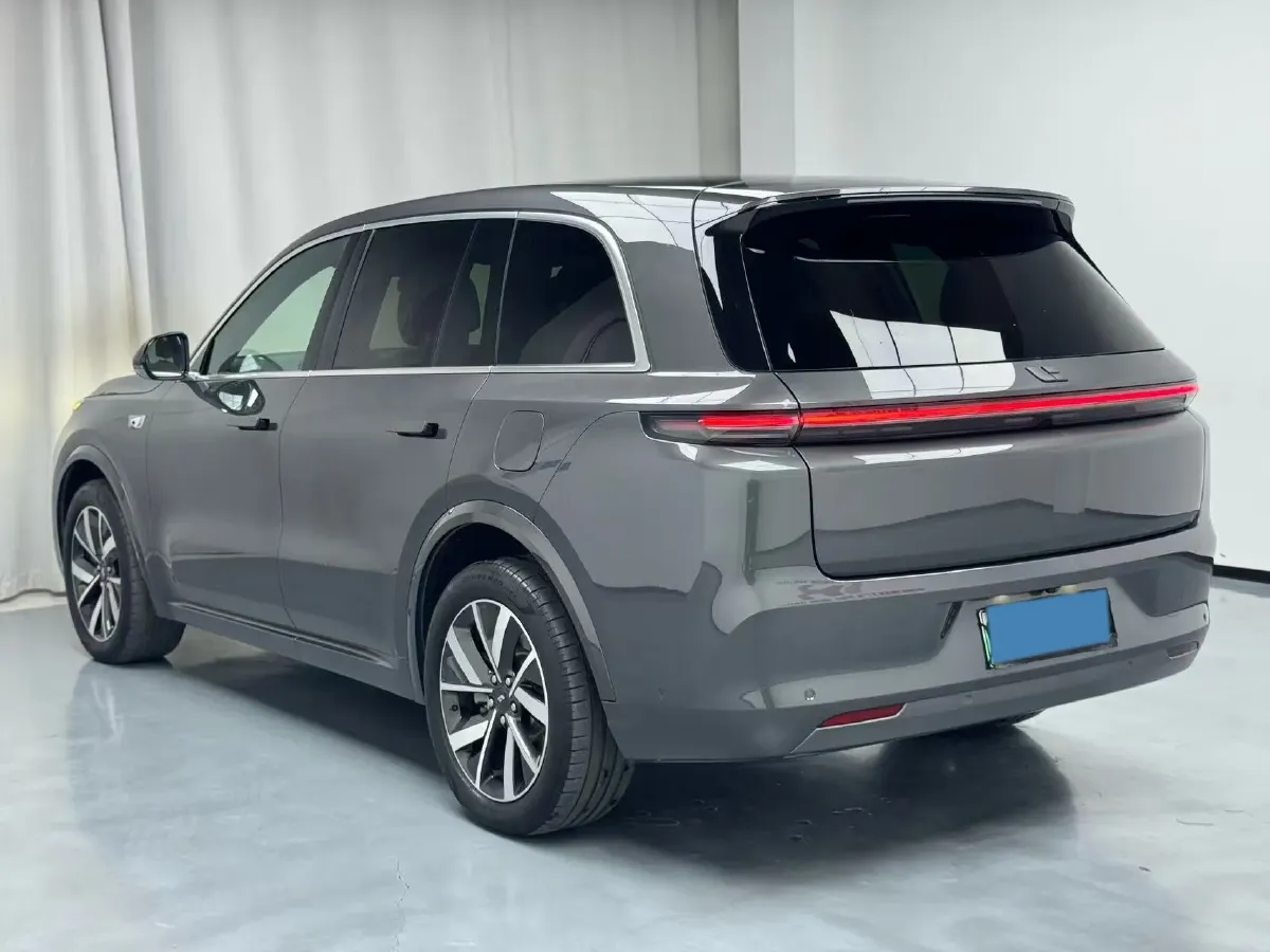 2023 Li L8 Range Extended 154HP REEV 40.9KWH,autocango,china used car exporter,china ev exporter,chinese used car exporter,chinese used ev exporter