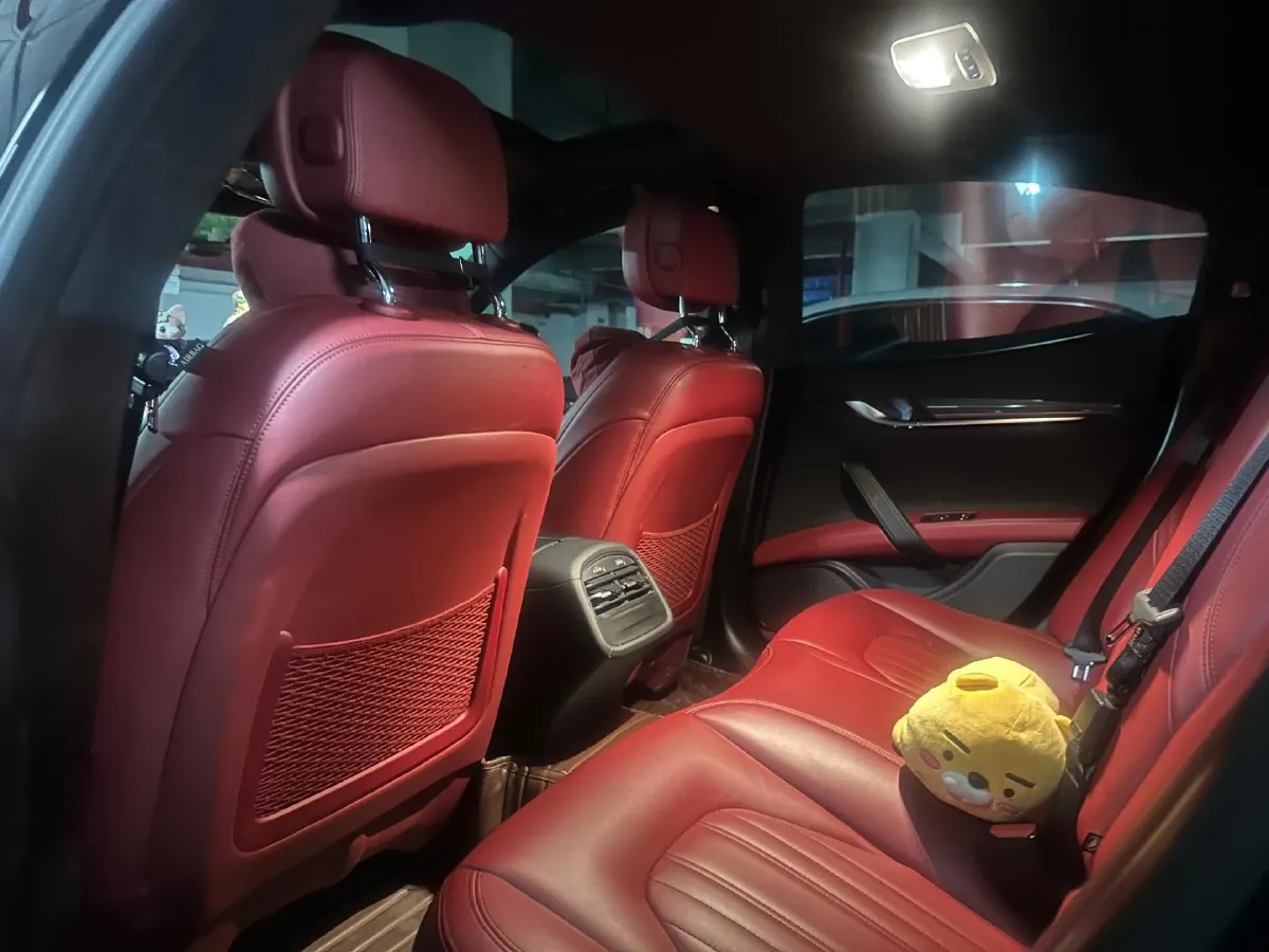 2022 Audi Q7 2.0T 245HP L4 8AT,autocango,china used car exporter,china ev exporter,chinese used car exporter,chinese used ev exporter