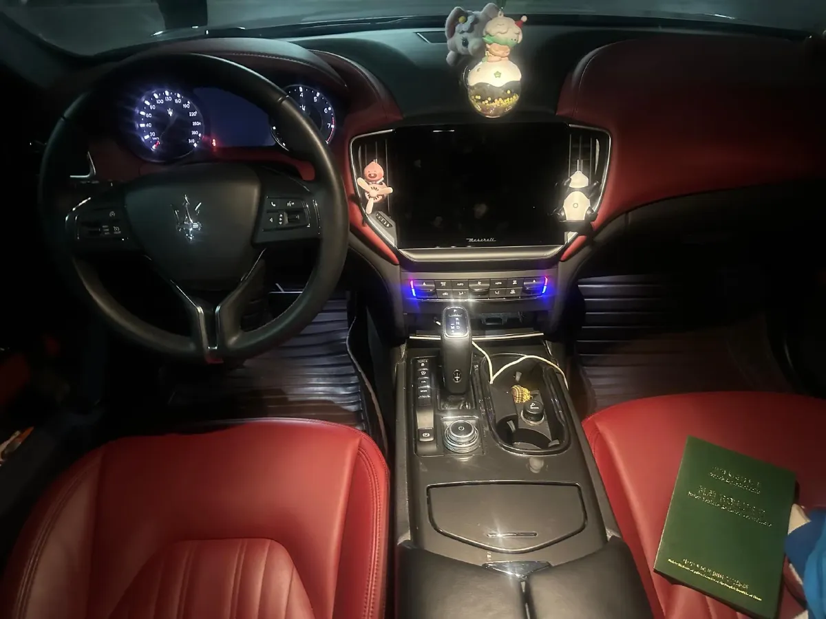 2022 Audi Q7 2.0T 245HP L4 8AT,autocango,china used car exporter,china ev exporter,chinese used car exporter,chinese used ev exporter