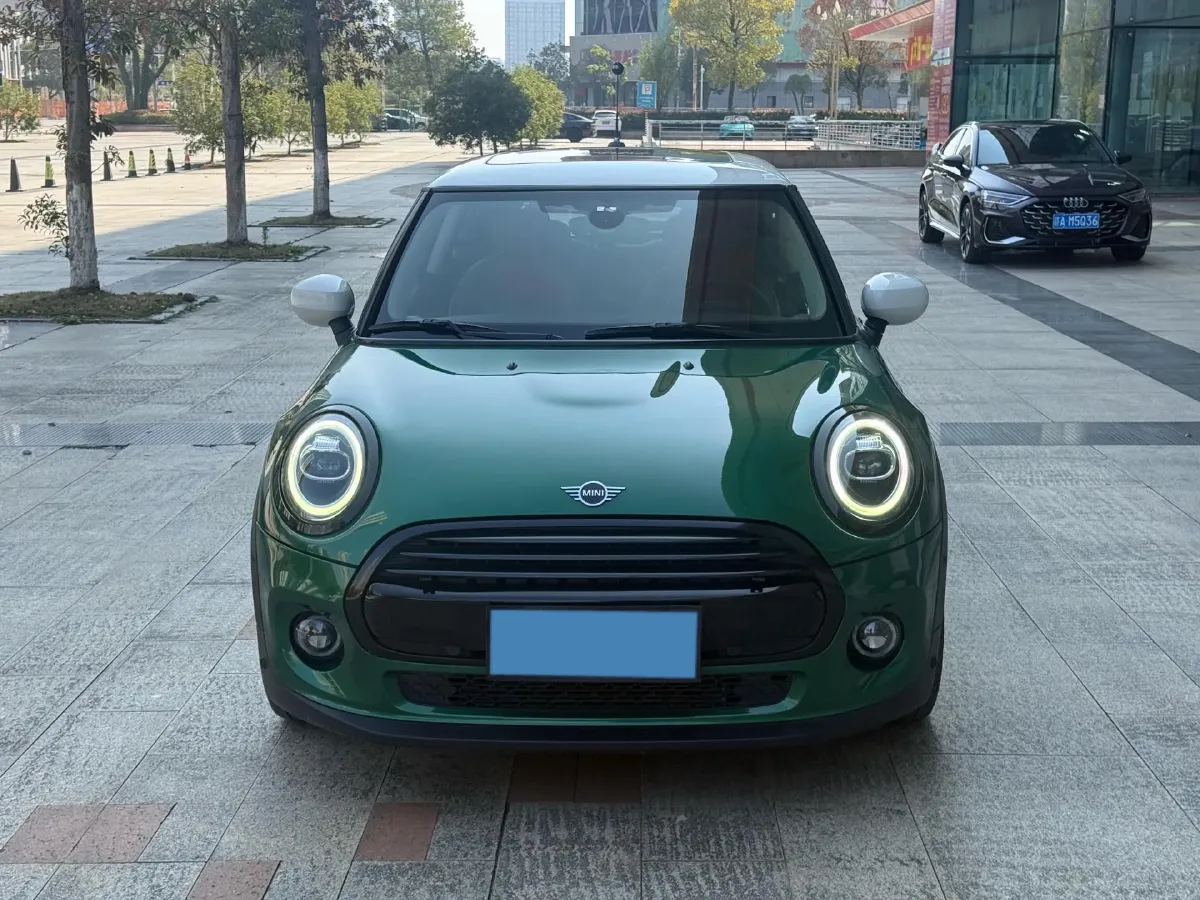 2021 MINI MINI 1.5T 136HP L3 7DCT,autocango,china used car exporter,china ev exporter,chinese used car exporter,chinese used ev exporter