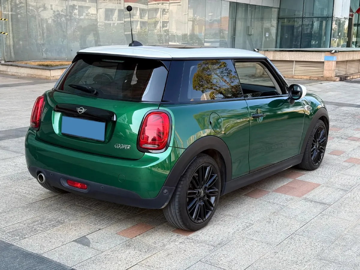 2021 MINI MINI 1.5T 136HP L3 7DCT,autocango,china used car exporter,china ev exporter,chinese used car exporter,chinese used ev exporter