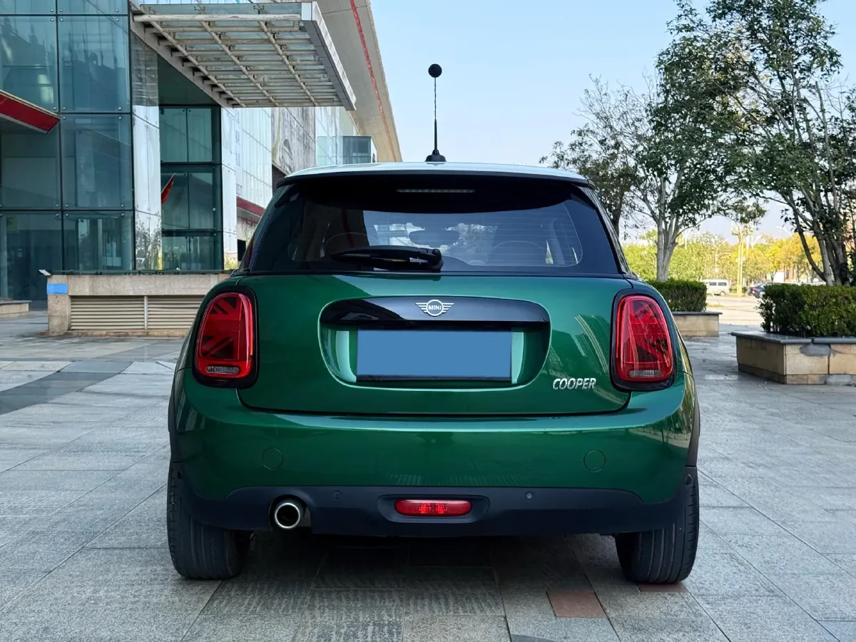 2021 MINI MINI 1.5T 136HP L3 7DCT,autocango,china used car exporter,china ev exporter,chinese used car exporter,chinese used ev exporter
