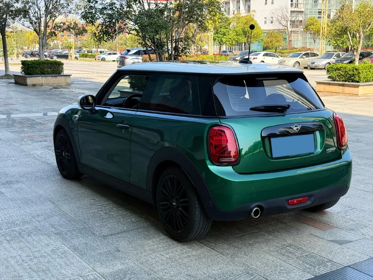2021 MINI MINI 1.5T 136HP L3 7DCT,autocango,china used car exporter,china ev exporter,chinese used car exporter,chinese used ev exporter