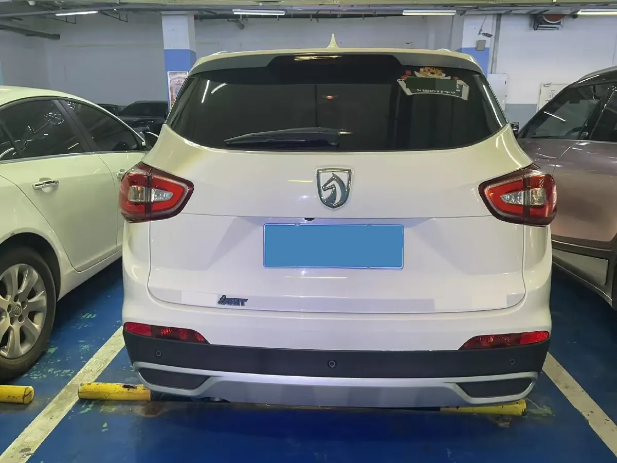 2017 HaiMa S5 Young Edition 1.6L 122HP L4 5MT,autocango,china used car exporter,china ev exporter,chinese used car exporter,chinese used ev exporter