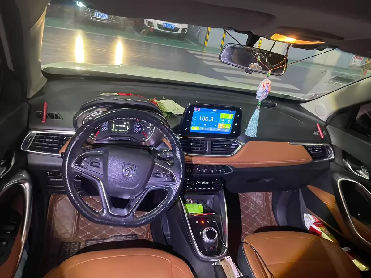 2017 HaiMa S5 Young Edition 1.6L 122HP L4 5MT,autocango,china used car exporter,china ev exporter,chinese used car exporter,chinese used ev exporter