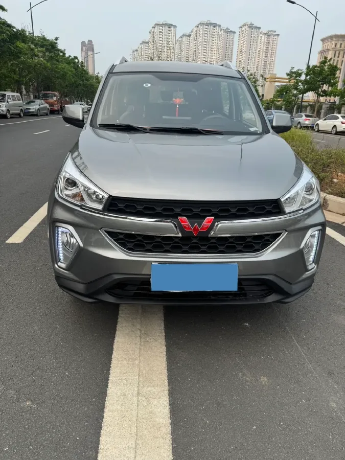 2019 WuLing HongGuang S3 1.5L 99HP L4 6MT,autocango,china used car exporter,china ev exporter,chinese used car exporter,chinese used ev exporter