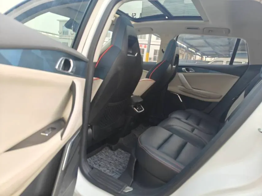 2020 LYNK&CO 06 1.5T 177HP L3 7DCT,autocango,china used car exporter,china ev exporter,chinese used car exporter,chinese used ev exporter