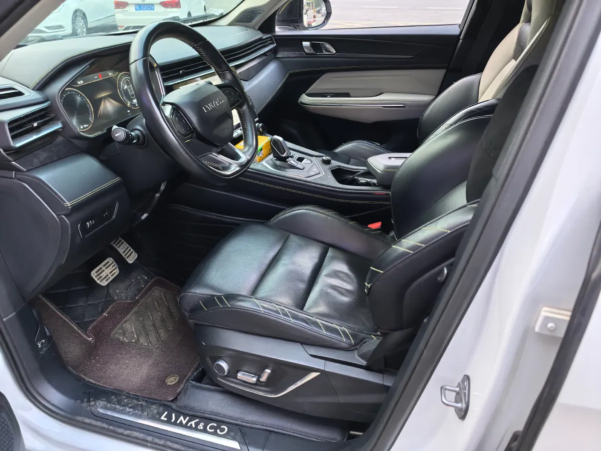 2020 LYNK&CO 05 2.0T 254HP L4 8AT,autocango,china used car exporter,china ev exporter,chinese used car exporter,chinese used ev exporter