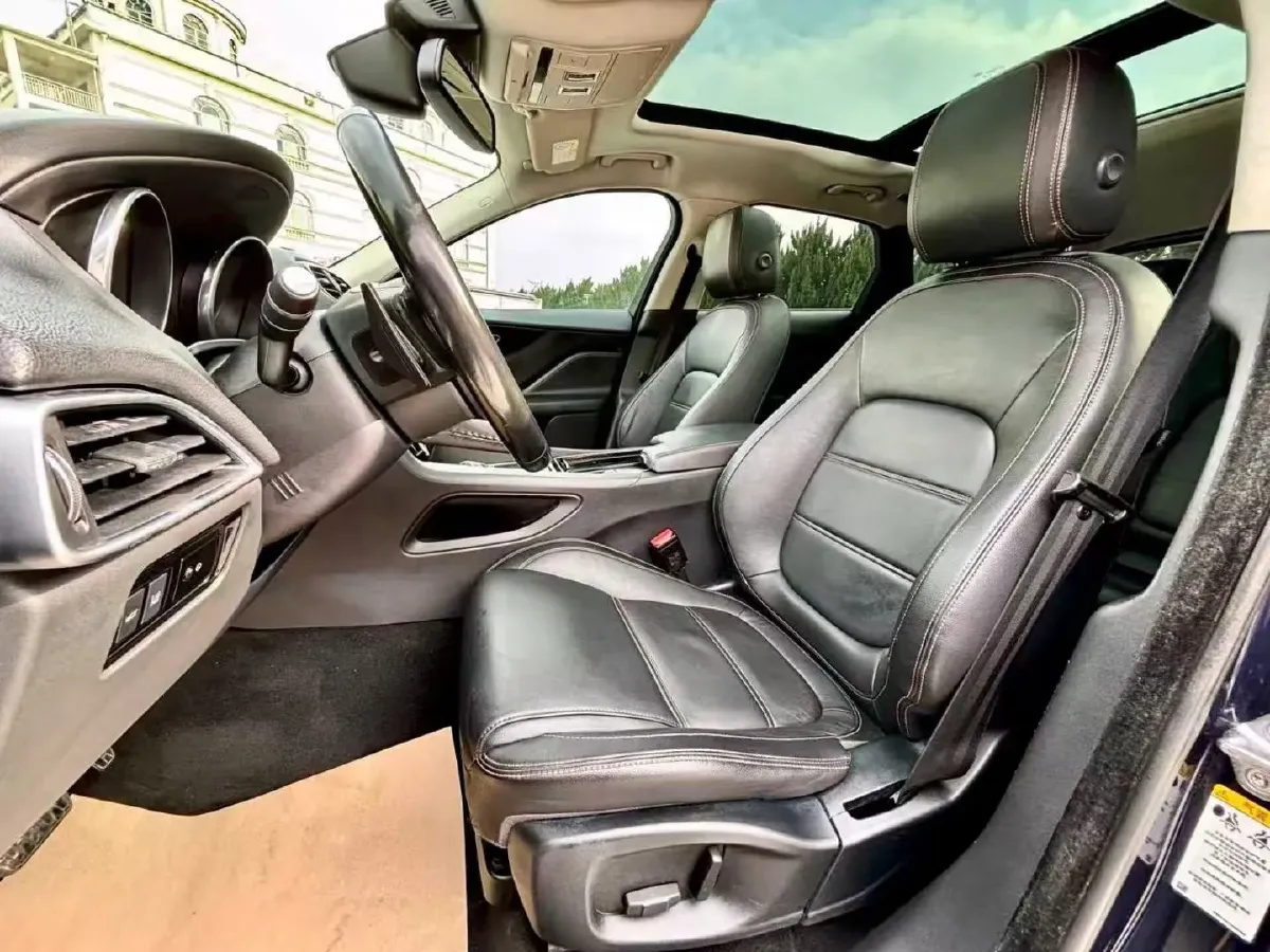 2018 Jaguar F-PACE 2.0T 250HP L4 8AT,autocango,china used car exporter,china ev exporter,chinese used car exporter,chinese used ev exporter