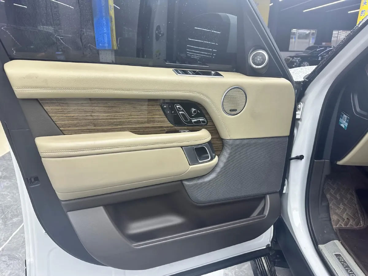 2018 Land Rover Range Rover 3.0T 381HP V6 8AT,autocango,china used car exporter,china ev exporter,chinese used car exporter,chinese used ev exporter