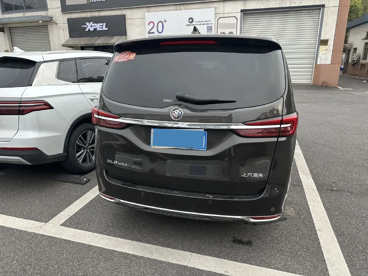 2022 Buick GL8 2.0T 237HP L4 9AT,autocango,china used car exporter,china ev exporter,chinese used car exporter,chinese used ev exporter